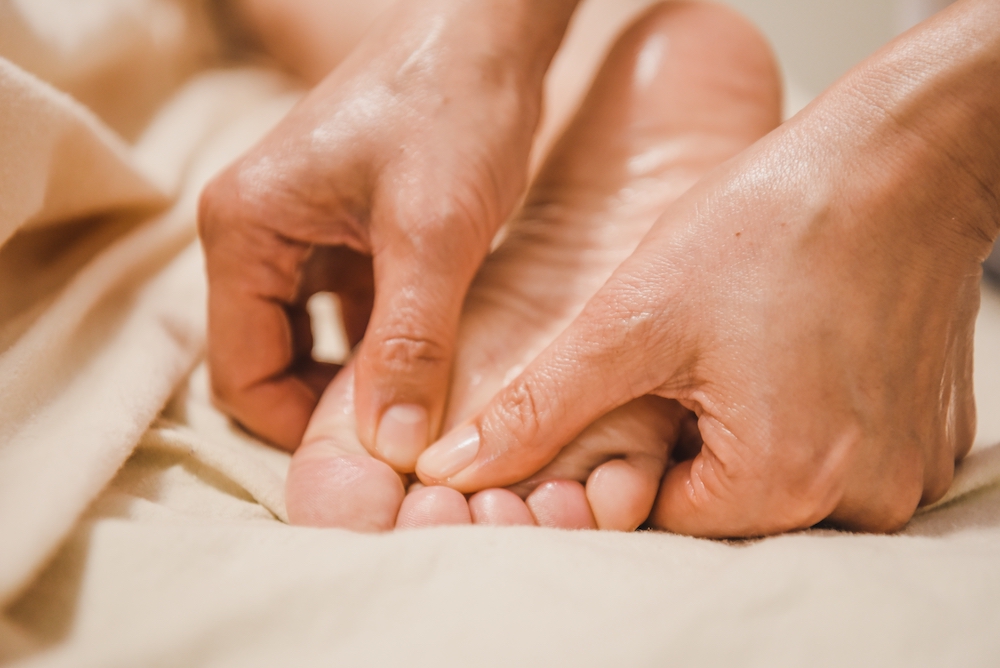 Foot Reflexology – How to Incorporate the Foot Spas into Your Self-Care Routine?